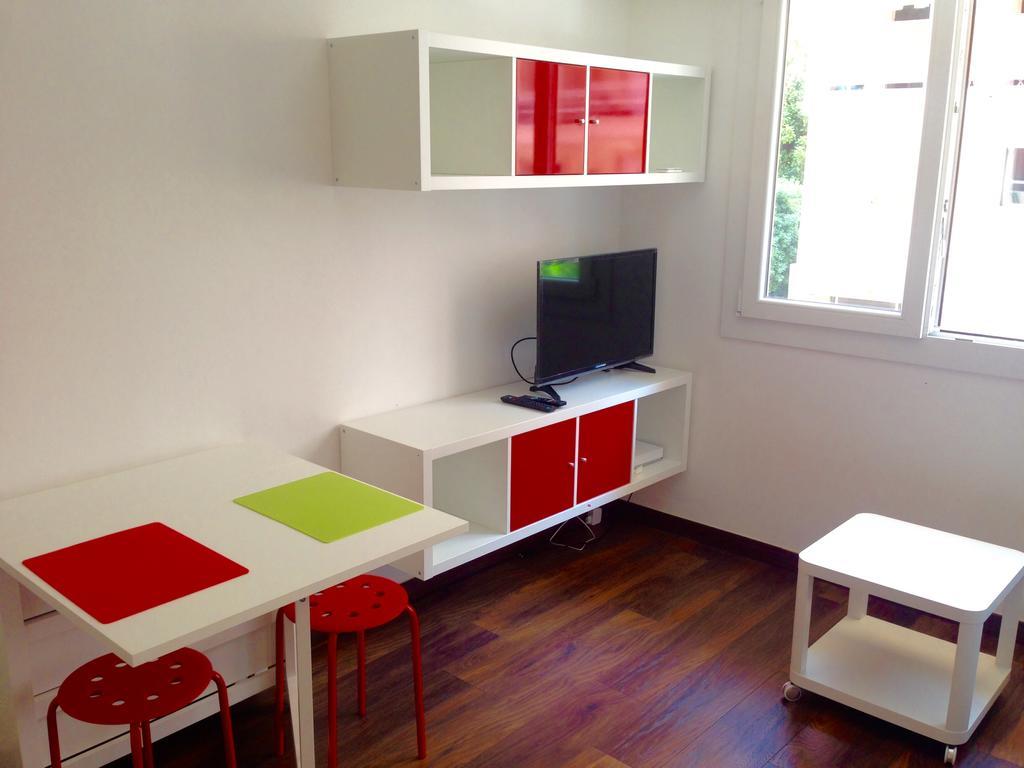 Studio La Reine Astrid Antibes Eksteriør billede